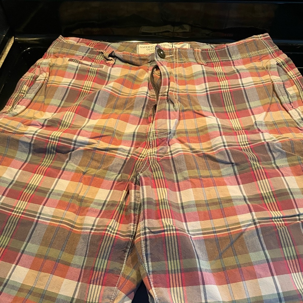 Mens AE shorts size 34